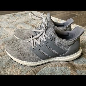 Women’s Adidas Ultraboost 4.0 Sz 9.5